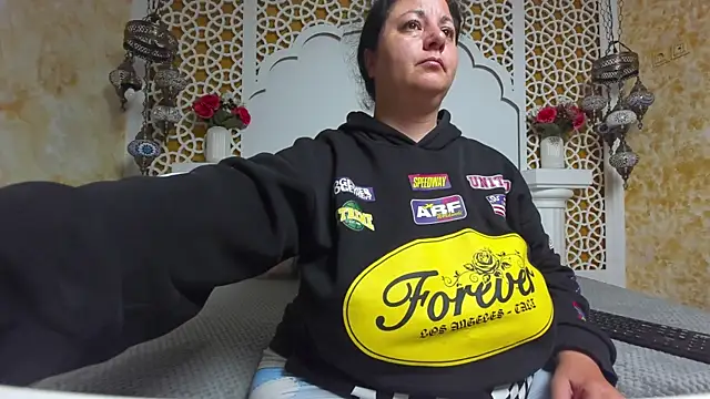 Snapshot of AleshaArabian chatting on 10-07-25, 03:04 AleshaArabian online show from 10-07-25, 03:04