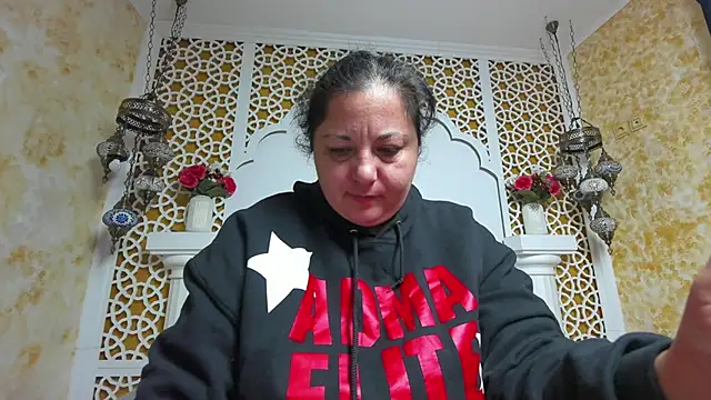 Snapshot of AleshaArabian chatting on 10-13-25, 02:33 AleshaArabian online show from 10-13-25, 02:33