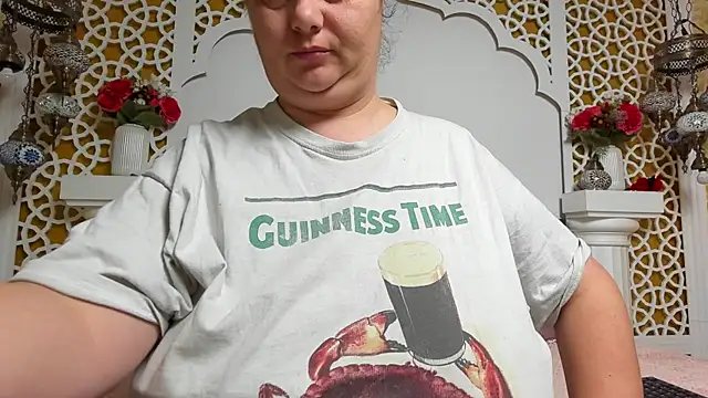 AleshaArabian online show from 12-19-25, 05:14