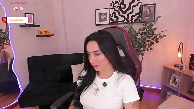 EmmyEvans1 online show from 09-23-25, 07:50