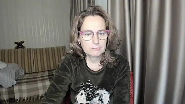 lauraoven online show from 12-05-24, 05:39