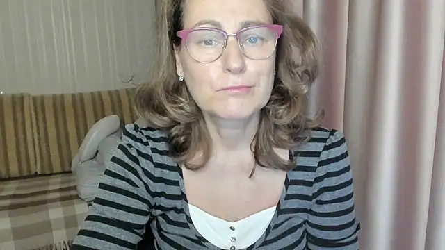 lauraoven online show from 12-13-24, 10:19