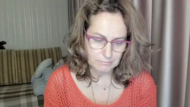 lauraoven online show from 12-16-24, 11:01
