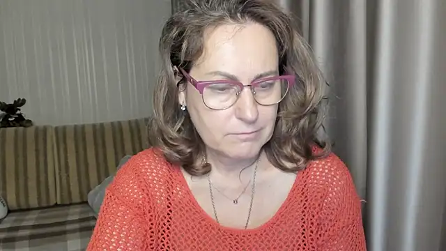 lauraoven online show from 12-19-24, 03:30