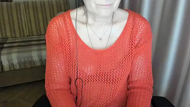 lauraoven online show from 03-05-25, 02:45