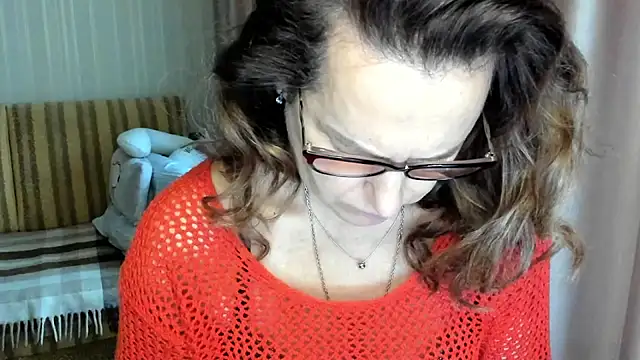 lauraoven online show from 11-08-25, 10:15