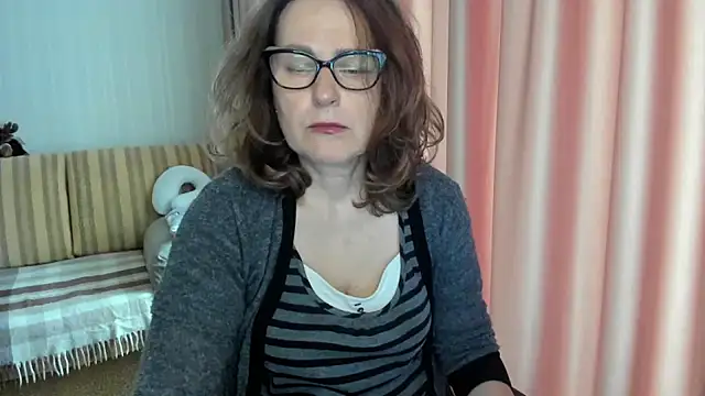 lauraoven online show from 05-07-26, 07:47