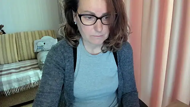 lauraoven online show from 05-08-26, 07:46