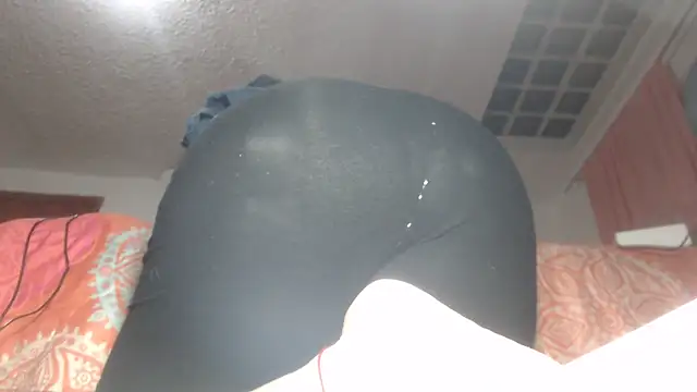 Snapshot of prettyangelsquirt chatting on 04-25-26, 11:02 prettyangelsquirt online show from 04-25-26, 11:02