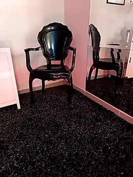 Sofiia W26 online show from 02-19-25, 04:33