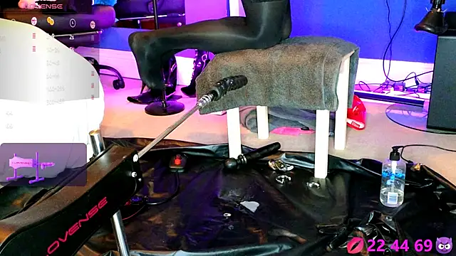 Kinky JXD online show from 02-22-25, 03:47