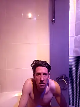 Snapshot of Antonio11111x chatting on 03-20-26, 05:40 Antonio11111x online show from 03-20-26, 05:40