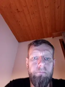 Snapshot of Kw8585kw chatting on 10-04-25, 01:03 Kw8585kw online show from 10-04-25, 01:03