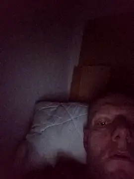 Snapshot of Kw8585kw chatting on 01-19-26, 02:04 Kw8585kw online show from 01-19-26, 02:04