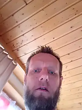 Snapshot of Kw8585kw chatting on 03-28-26, 02:05 Kw8585kw online show from 03-28-26, 02:05