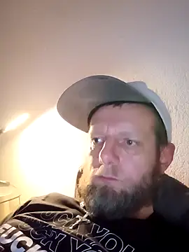 Snapshot of Kw8585kw chatting on 03-29-26, 05:18 Kw8585kw online show from 03-29-26, 05:18