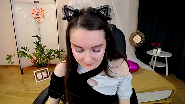 CloudGrace online show from 02-16-25, 06:21