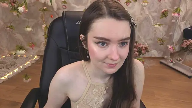 CloudGrace online show from 05-04-26, 03:13