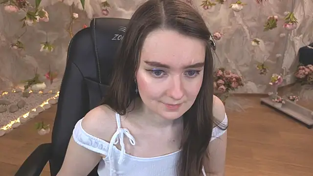 CloudGrace online show from 05-06-26, 03:13