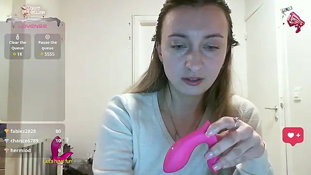 Snapshot of SusanCurt chatting on 03-11-25, 04:07 SusanCurt online show from 03-11-25, 04:07