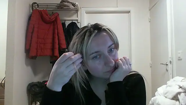 SusanCurt online show from 12-01-25, 10:42