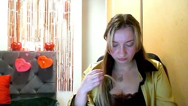 SusanCurt online show from 02-09-26, 08:24