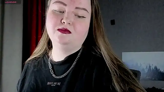 EMMA  CONNOR online show from 11-23-25, 05:40