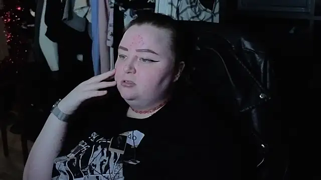 EMMA  CONNOR online show from 11-27-25, 07:49