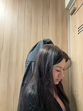 Wet  Bunny online show from 02-11-25, 09:31