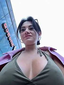 Wet  Bunny online show from 06-10-26, 06:12