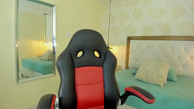 Snapshot of clarisKlein chatting on 03-09-26, 04:05 clarisKlein online show from 03-09-26, 04:05