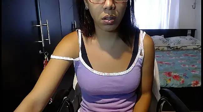 Snapshot of sensual_nataliee chatting on 12-24-24, 01:50 sensual nataliee online show from 12-24-24, 01:50