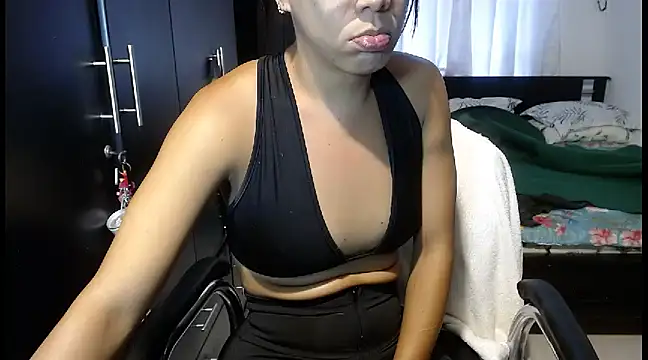 Snapshot of sensual_nataliee chatting on 12-27-24, 09:43 sensual nataliee online show from 12-27-24, 09:43