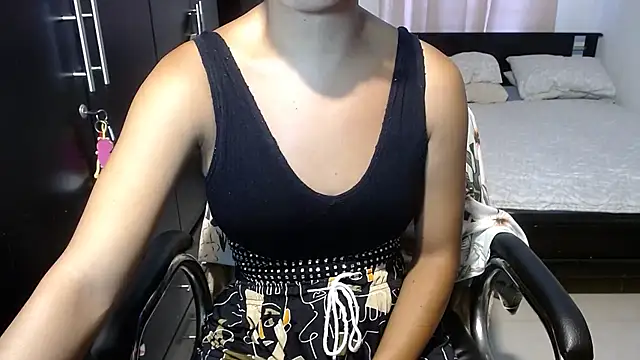 Snapshot of sensual_nataliee chatting on 01-09-25, 07:50 sensual nataliee online show from 01-09-25, 07:50