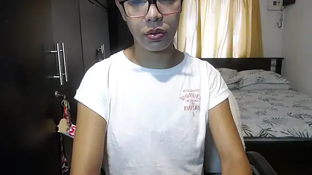 Snapshot of sensual_nataliee chatting on 02-10-25, 02:05 sensual nataliee online show from 02-10-25, 02:05