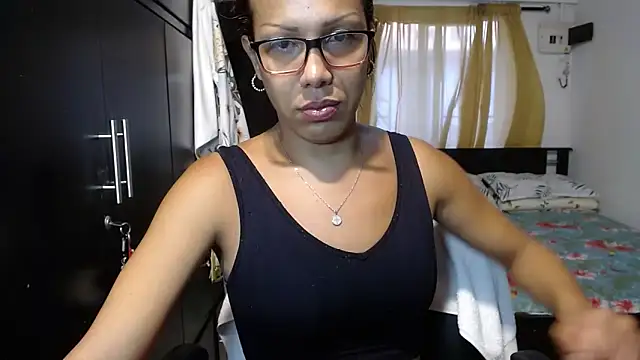 Snapshot of sensual_nataliee chatting on 02-19-25, 09:58 sensual nataliee online show from 02-19-25, 09:58