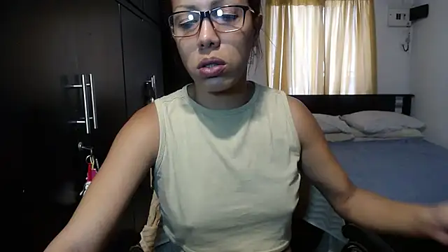 Snapshot of sensual_nataliee chatting on 03-03-25, 02:37 sensual nataliee online show from 03-03-25, 02:37