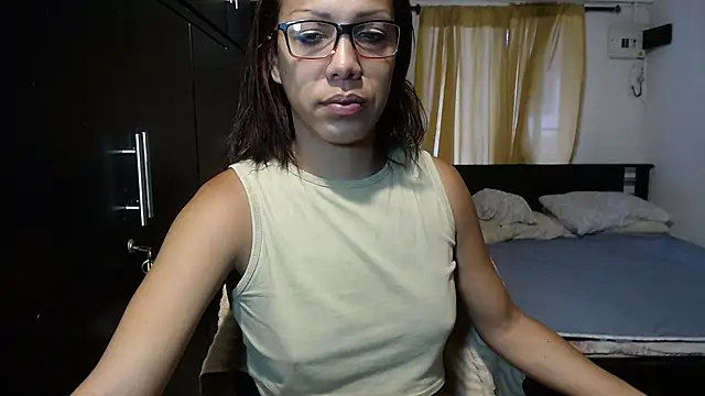 Snapshot of sensual_nataliee chatting on 03-03-25, 09:05 sensual nataliee online show from 03-03-25, 09:05