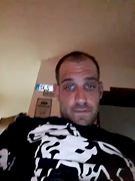Snapshot of Codymc89 chatting on 05-04-26, 02:35 Codymc89 online show from 05-04-26, 02:35