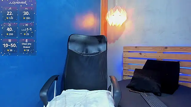 niky doll  online show from 10-13-25, 01:22