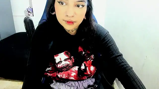 Snapshot of pink_dustt chatting on 10-19-25, 12:44 pink dustt online show from 10-19-25, 12:44