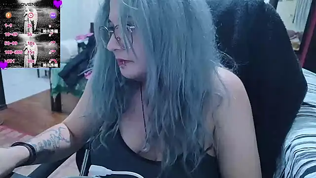 ElfGrey online show from 09-22-25, 04:47