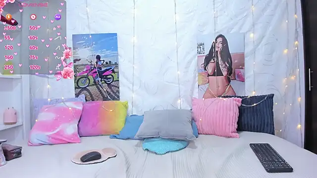 bianca lindaa online show from 10-31-25, 11:22