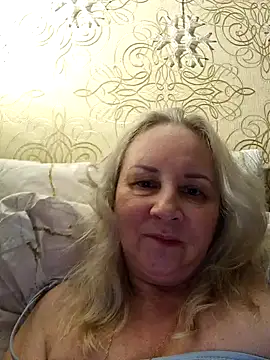 Snapshot of Janahotty chatting on 03-16-25, 02:32 Janahotty online show from 03-16-25, 02:32