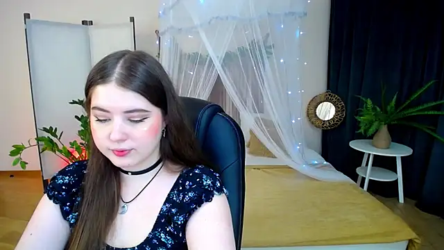 NicoleFoxery online show from 02-06-25, 06:13