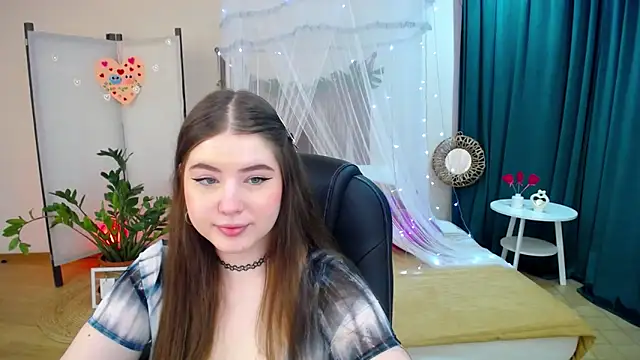 NicoleFoxery online show from 02-24-25, 10:26