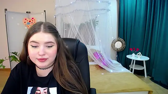 NicoleFoxery online show from 02-24-25, 04:36