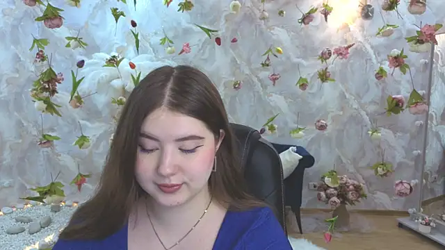 Snapshot of NicoleFoxery chatting on 03-20-26, 08:25 NicoleFoxery online show from 03-20-26, 08:25