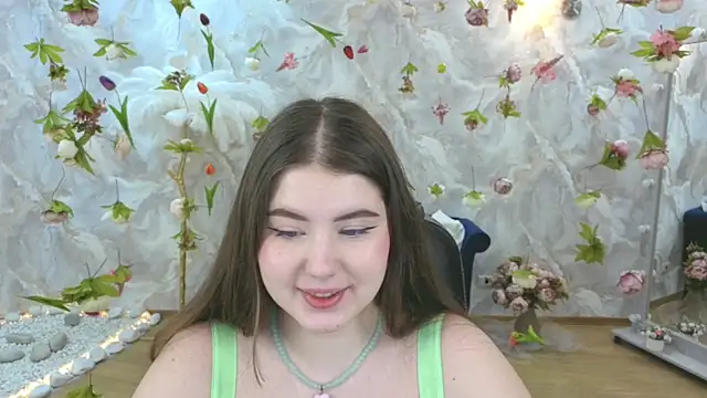 Snapshot of NicoleFoxery chatting on 03-21-26, 06:22 NicoleFoxery online show from 03-21-26, 06:22