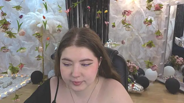 Snapshot of NicoleFoxery chatting on 07-27-26, 03:35 NicoleFoxery online show from 07-27-26, 03:35